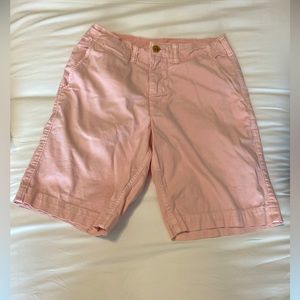 Pink American eagle casual shorts.  Waist size 28.  Worn once.